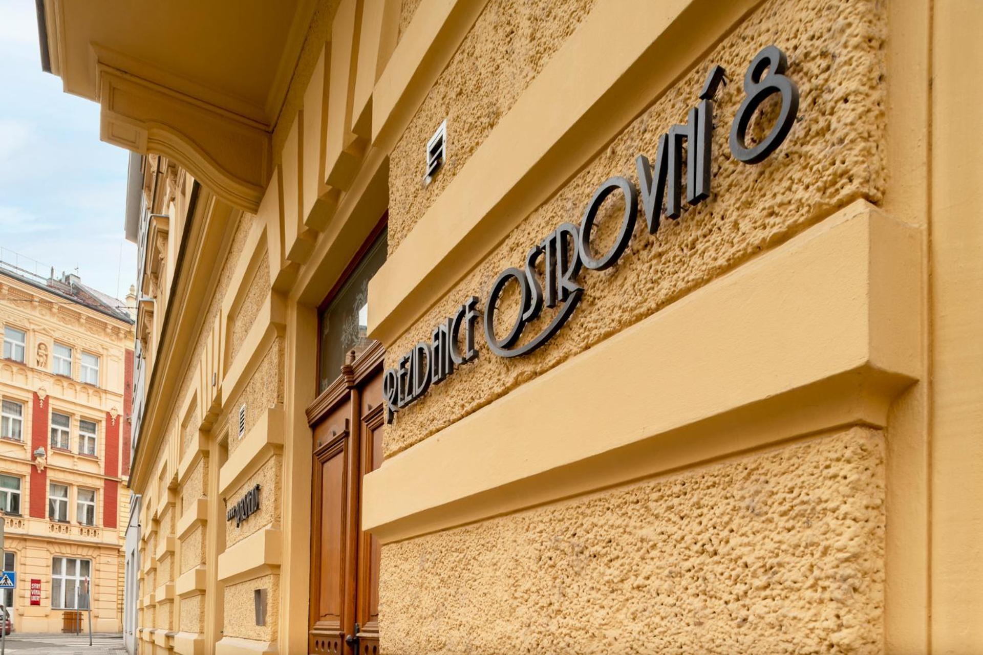 Rezidence Ostrovni Aparthotel Prag Exteriör bild