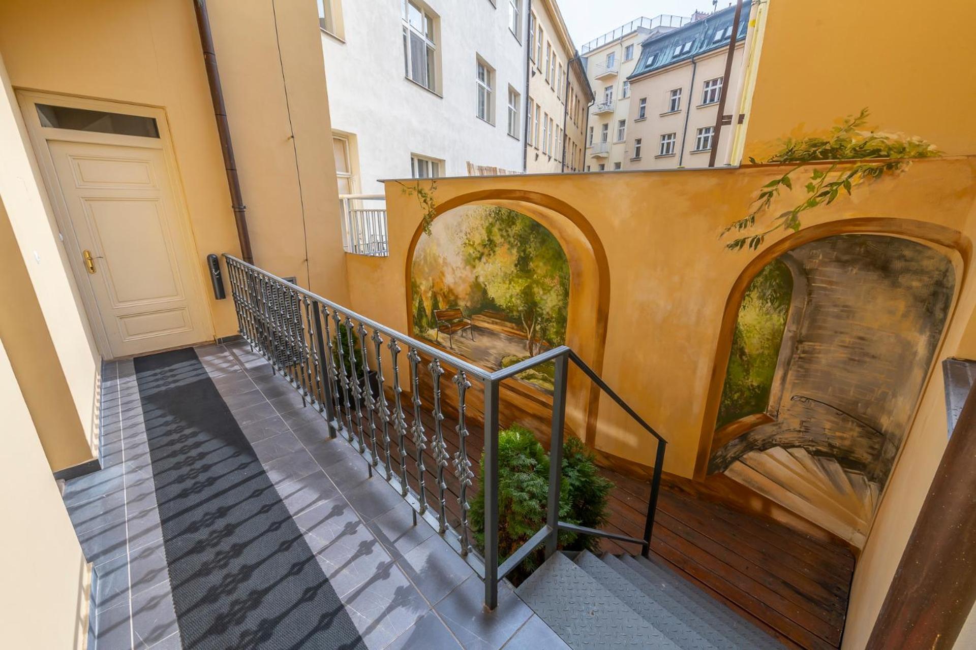 Rezidence Ostrovni Aparthotel Prag Exteriör bild
