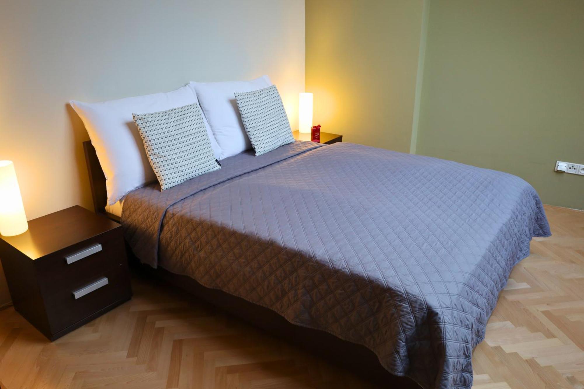 Rezidence Ostrovni Aparthotel Prag Exteriör bild