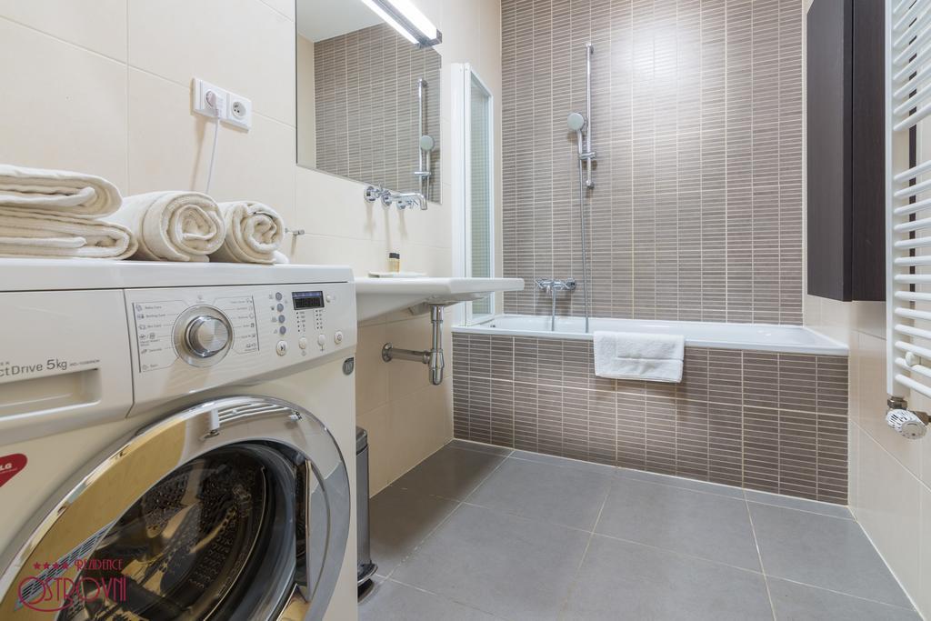 Rezidence Ostrovni Aparthotel Prag Exteriör bild